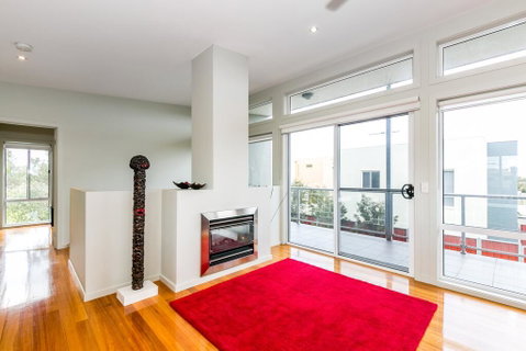 Beach Road Classic 2-114 - Accommodation Redcliffe 2