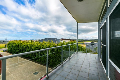 Beach Road Classic 2-114 - Accommodation Redcliffe 3