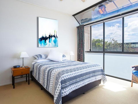 Beach View At One Mile', 8/26 One Mile Close - Infinity Complex Pool & WIFI - Accommodation Redcliffe 3