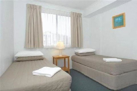 Beaches Holiday Resort - Accommodation Redcliffe 0