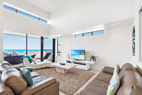 Beaches On Maroochy 1 Beach Parade - Accommodation Redcliffe 0