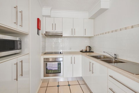 Beaches Twelve - Accommodation Redcliffe 3