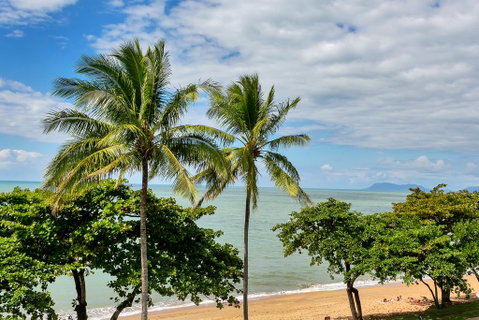 Beachfront Apartments On Trinity Beach - Accommodation Redcliffe 1