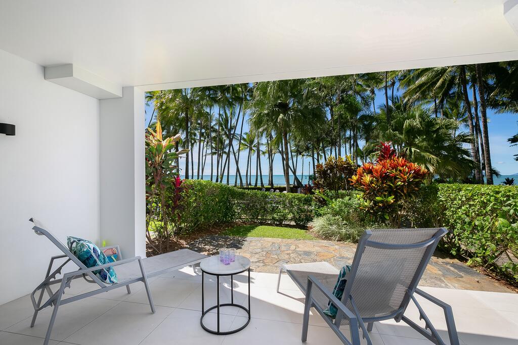 Palm Cove QLD Accommodation Redcliffe