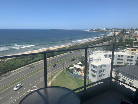 Beachfront Towers - Accommodation Redcliffe 3