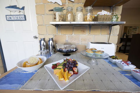 Beachhouse Bed And Breakfast - Accommodation Redcliffe 1