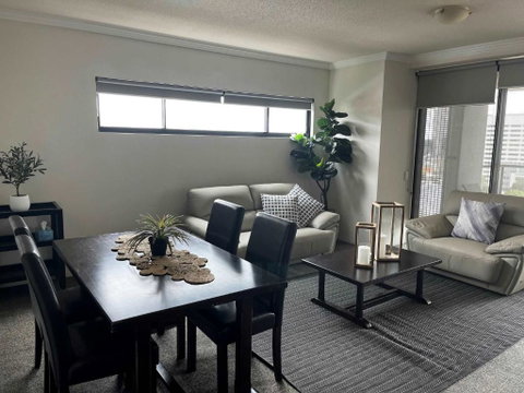 Republic Apartment - Accommodation Redcliffe 2