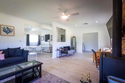 Redims Hill Cottage - Accommodation Redcliffe 3