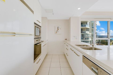 Reflections On The Sea Unit 1501 - Accommodation Redcliffe 2