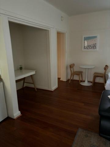 Regents Gate 53 - Accommodation Redcliffe 1