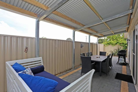 Relax At Falcon By The Bay - Accommodation Redcliffe 3