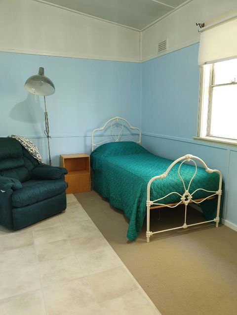 Renaisscents Homestay - Accommodation Redcliffe 3