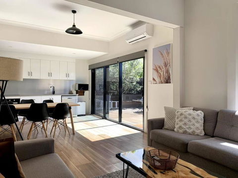 Renovated Character Home - Accommodation Redcliffe 0