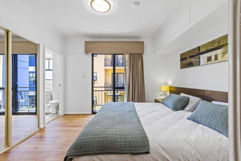 Renovated Family Apartment With Pool & WiFi - Accommodation Redcliffe 0