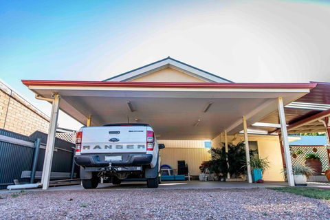 Resort On Morgan With Beautiful Private Pool, Pet Friendly - Accommodation Redcliffe 1