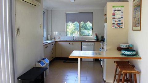 Rest At The Nest On Booner - Accommodation Redcliffe 2