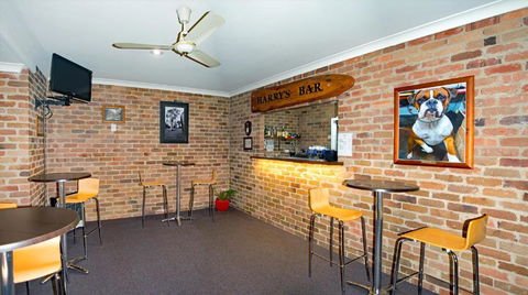 Rest Point Motor Inn - Accommodation Redcliffe 2