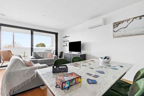 Retreat On Bellerine I 2BR Apartment I Geelong CBD - Accommodation Redcliffe 3