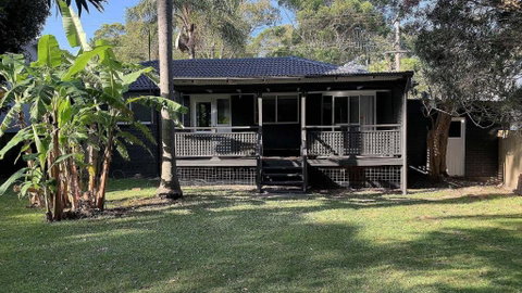 Retro Beach House - Macmasters Beach - Accommodation Redcliffe 0