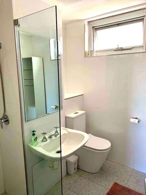 Right In Fremantle - Accommodation Redcliffe 3