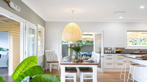 River Shack - Accommodation Redcliffe 1