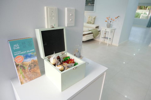 Riverside 5bedrooms Holiday House With Swimming Pool - Accommodation Redcliffe 1