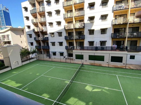 RIVERSIDE CITY VIEW PARKING NETFLIX WIFI WINE FREE - Accommodation Redcliffe 3