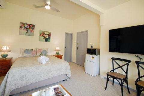 Riverview Boutique Motel - Accommodation Redcliffe 0