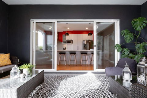 Riverview Escape - Accommodation Redcliffe 3