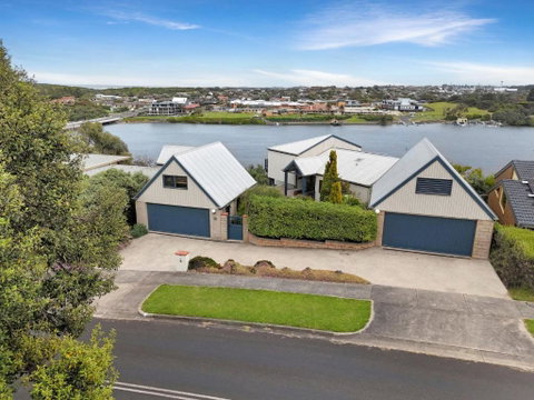 Riverview - Accommodation Redcliffe 2