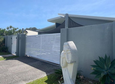 Relax At Trinity Beach Getaway, Blue Lagoon, Trinity Beach - Accommodation Redcliffe 1