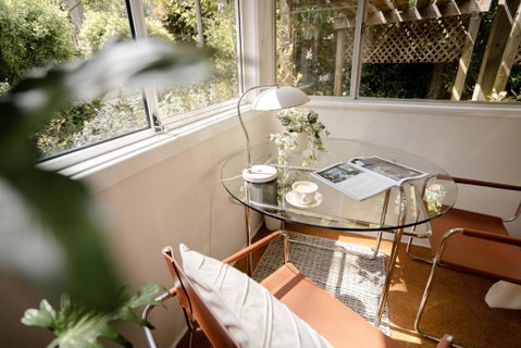 Romantic Garden Cottage With Home Cinema - Accommodation Redcliffe 0