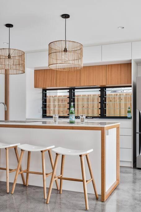 Sanctuary Spaces - Lomani Eleven - Accommodation Redcliffe 3