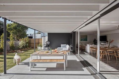 Sanctuary Spaces - Lomani Eleven - Accommodation Redcliffe 2