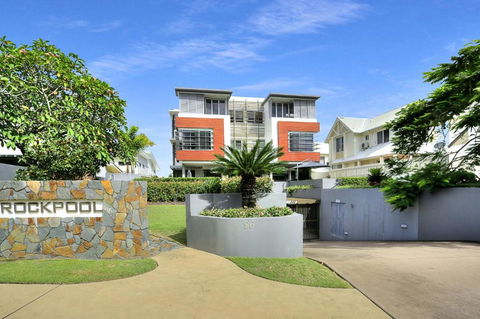 Rockpool No 4 Beachfront Unit - Accommodation Redcliffe 0