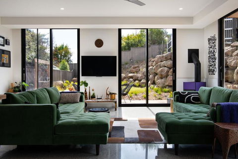 Rocky Hollow - Accommodation Redcliffe 3