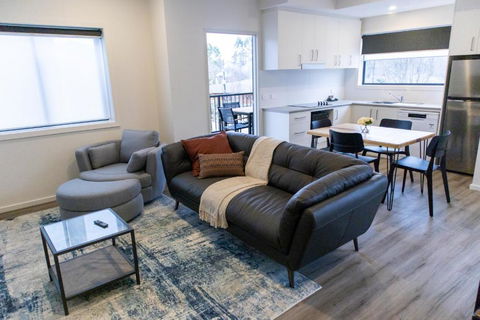 Rocky Valley Luxury Apartments - Accommodation Redcliffe 1