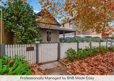 Rose Cottage - Stroll To CBD, Leafy Setting - Accommodation Redcliffe 0