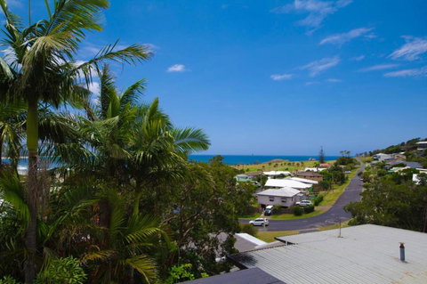 Rosemaree, 24 East Street - Accommodation Redcliffe 0
