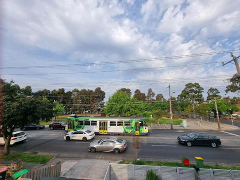 Rosie Townhouse In Prime Location Close To CBD - Accommodation Redcliffe 1