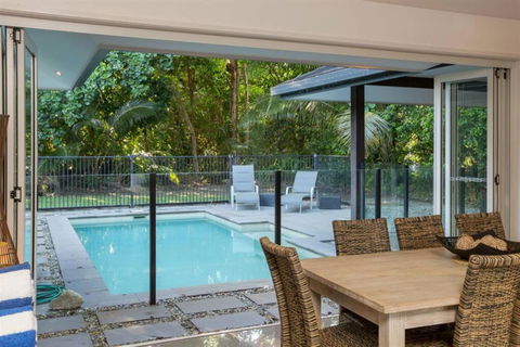 Roya On Mission - Beachfront - Wongaling - Family - Accommodation Redcliffe 3
