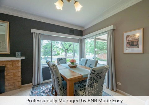 Roycox Cottage - Charming Escape, Fireplace - Accommodation Redcliffe 0