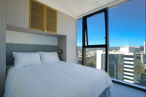Rundle Retreat - 2BR Apartment With Stunning Views - Accommodation Redcliffe 1
