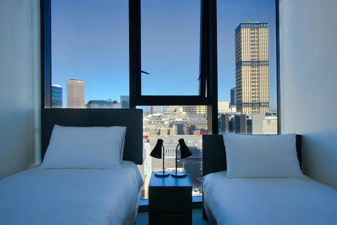 Rundle Retreat - 2BR Apartment With Stunning Views - Accommodation Redcliffe 2