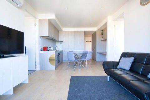 Rundle Retreat - 2BR Apartment With Stunning Views - Accommodation Redcliffe 3