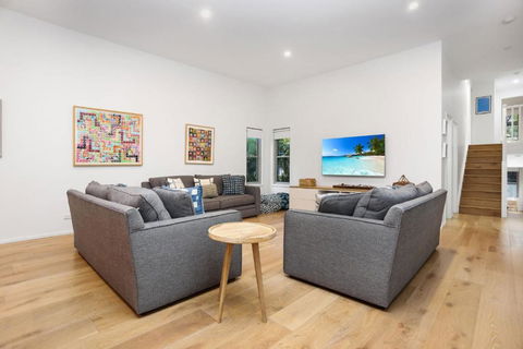 Russell Street Retreat - Accommodation Redcliffe 2