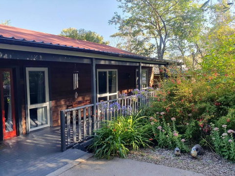 Rustic Queen Of Leura - Accommodation Redcliffe 2