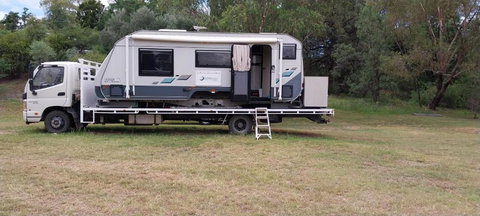 RV Caravan In Rural Setting On Edge Of Town Close To AgQuip - Accommodation Redcliffe 1