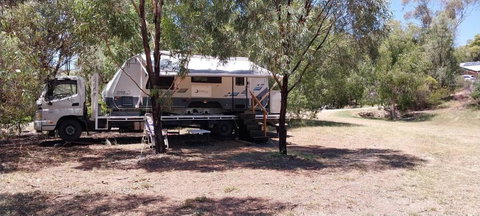 RV Caravan In Rural Setting On Edge Of Town Close To AgQuip - Accommodation Redcliffe 0