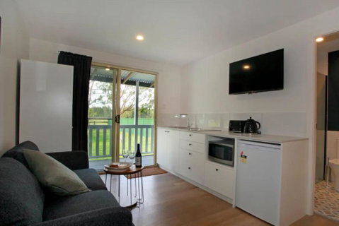 Sahara Trails Studio WiFi Air Conditioning Horse Riding And Much More - Accommodation Redcliffe 1